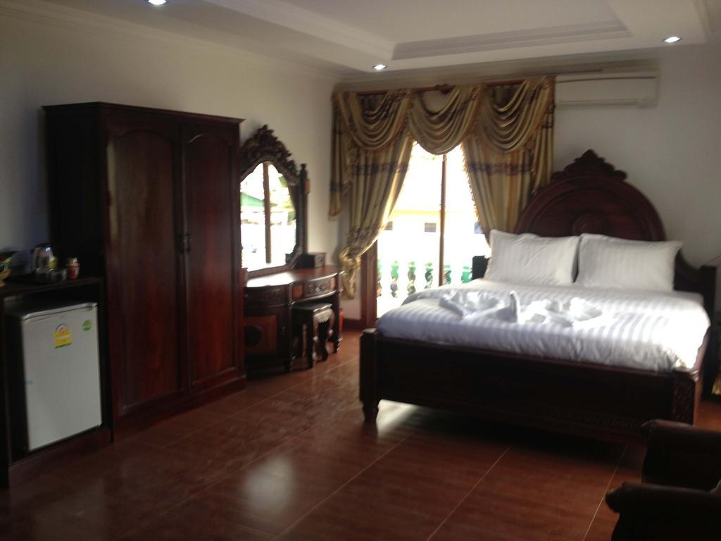 Emerald Bb Battambang Hotel Екстериор снимка