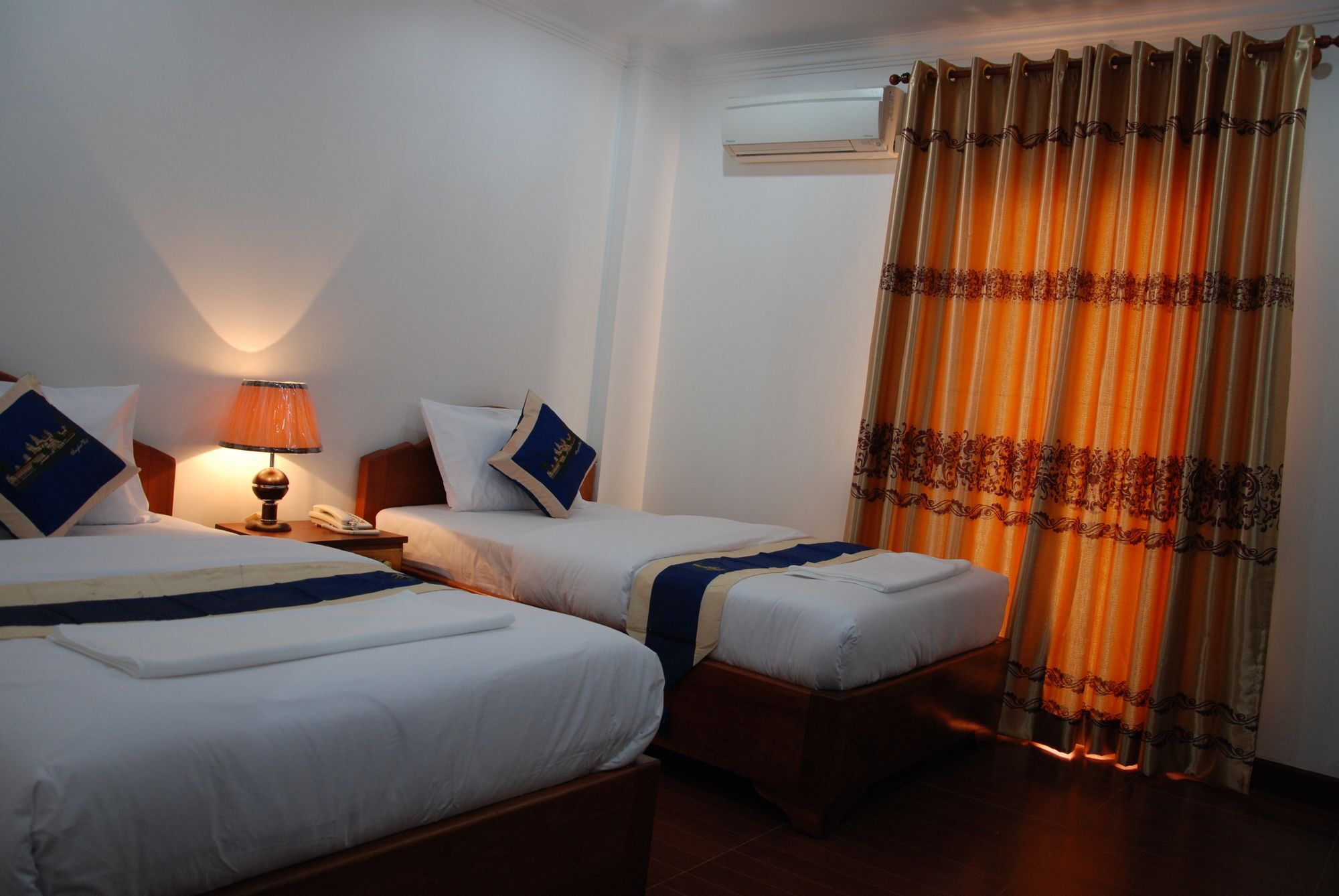 Emerald Bb Battambang Hotel Екстериор снимка